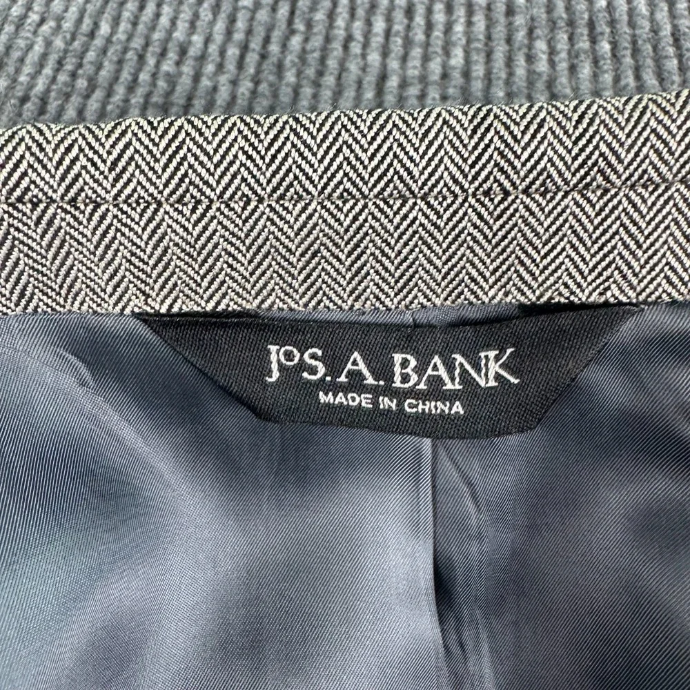Jos A Bank Signature Sport Coat 46R Silk Camel Hair Herringbone Gray Blazer